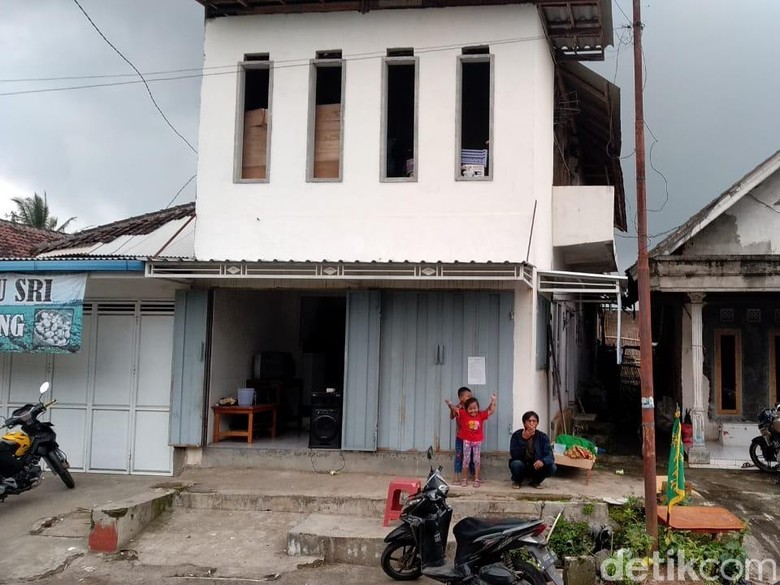 Pasutri di Malang Gantung Diri: Terlilit Utang Hingga Akhirnya Bunuh Diri