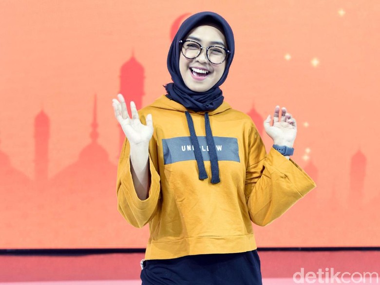 Kembali Upload Konten YouTube, Ria Ricis Minta Maaf Sudah Buat Resah