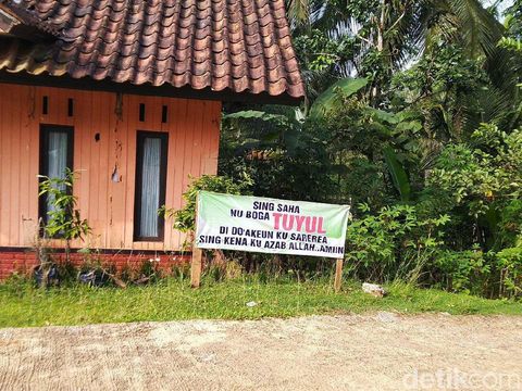 Heboh Tuyul di Ciamis, Warga Pasang Spanduk 'Semoga Kena Azab'