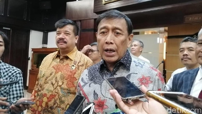 resmi-dibentuk-ini-deretan-pakar-tim-hukum-bentukan-wiranto