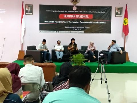 Analisis Ahli Hukum Unand Padang Terkait Seruan People Power