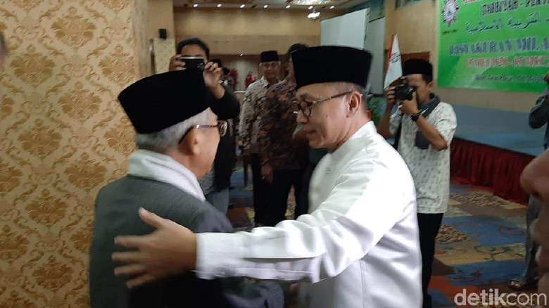 Bertemu di Bukber Perti, Zulkifli Hasan Ucapkan Selamat ke Ma'ruf Amin