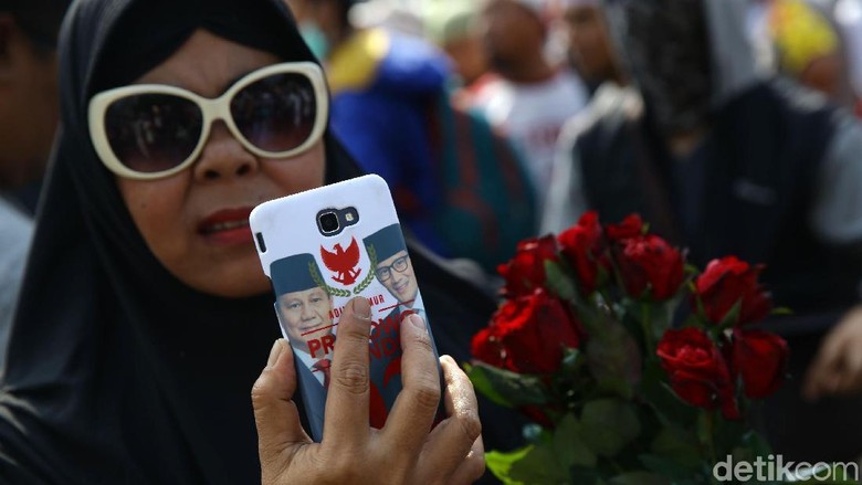 Penampakan Massa Demo 'Lawan Pemilu Curang' di Bawaslu
