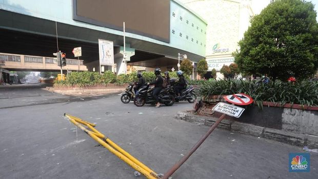 Kisah Sedih Pedagang Tanah Abang, Merana Karena Demo