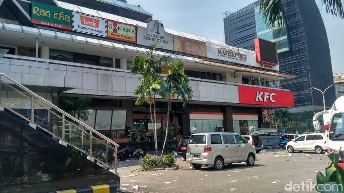  Tak Cuma McDonald's, KFC juga Tutup karena Perombakan Sarinah