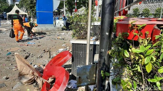 Kala Logo 'Sarinah' Jadi 'Inah' Gara-gara Rusuh 22 Mei