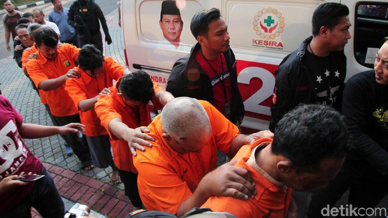 Ini Para Tersangka Pembawa Ambulans 'Amunisi' Rusuh 22 Mei