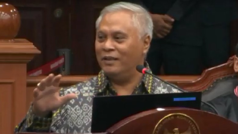 Hakim MK Tegur KPU dan Tim Prabowo yang Debat Soal Pembuat Situng
