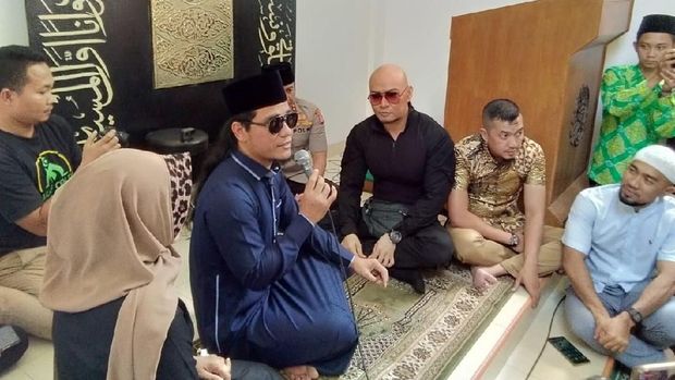 Deddy Corbuzier Resmi Jadi Mualaf