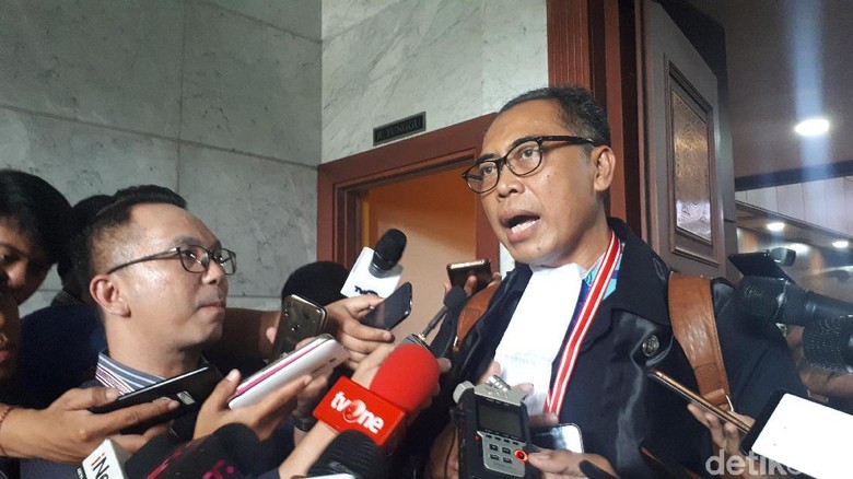 Tim Hukum Prabowo: Bila MK Sahkan Kecurangan, Produk KPU Invalid