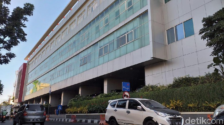 Malam Ini Risma akan Dipindah dari Ruang VVIP ke ICU