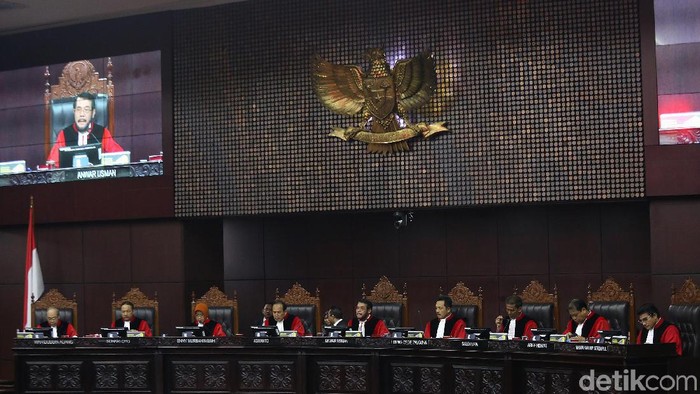 MK Bolehkan Eks Koruptor Ikut Pilkada Usai 5 Tahun Keluar Penjara