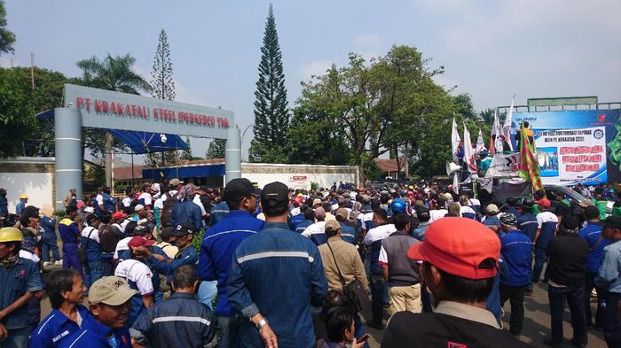 Gelombang PHK di Akhir Periode Pertama Jokowi