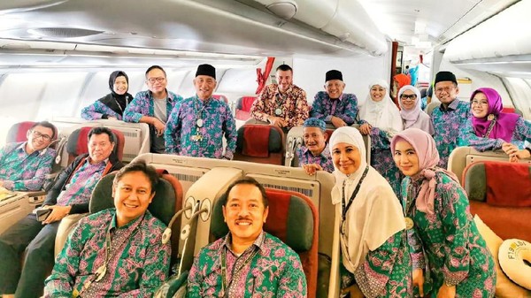 Menteri BUMN Naik Haji