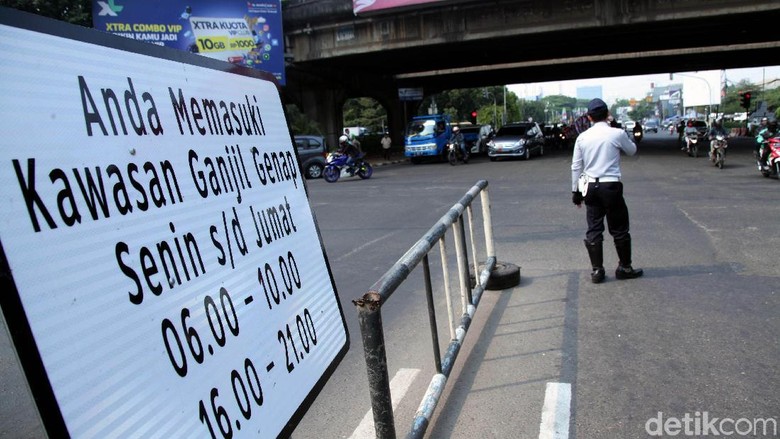 Anies Akan Cari Solusi Akses RS yang Terkena Ganjil Genap