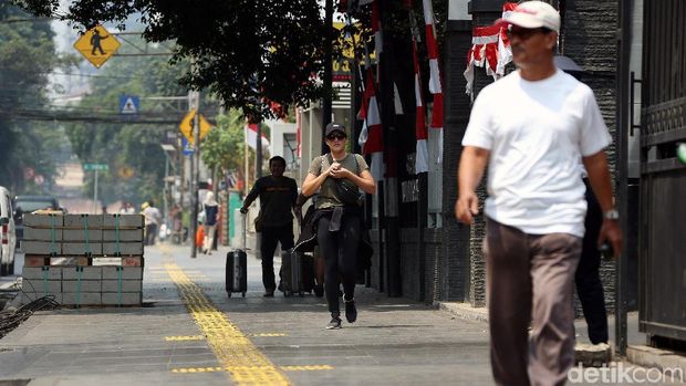 Pemprov DKI Rumuskan Kriteria Trotoar yang Boleh Ditempati PKL