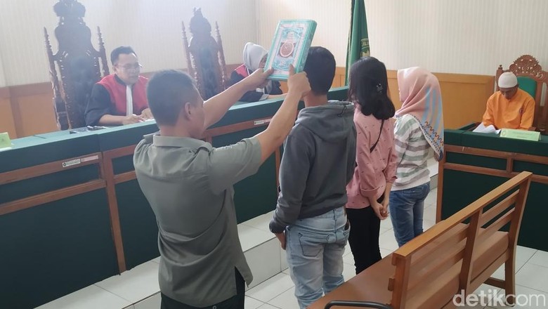 Cerita Terungkapnya Pria Bandung Sebar Video Seks Pacar