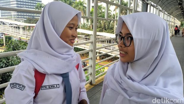 Duh! Atap JPO Dukuh Atas 1 Bolong-bolong