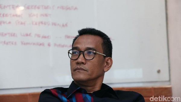 Refly Harun Tepis Testimoni Penculik 12 Anak, Singgung Kriminalisasi