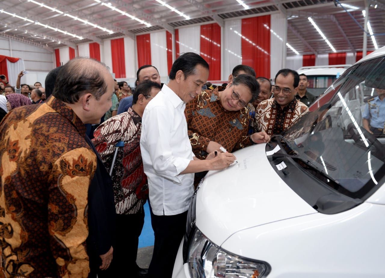 Dulu Pernah 'Mesra', Jokowi dan Esemka Bakal Reuni di IIMS 2023?