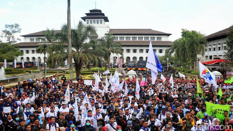 Massa Buruh Akan Demo 4 Hari Tuntut Ridwan Kamil Hapus Soal Penangguhan UMK