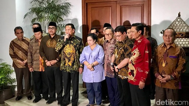 pimpinan-mpr-f-nasdem-jelaskan-alasan-absen-temui-megawati