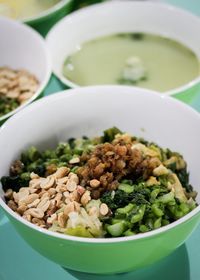 Keren! Keluarga Ini Punya Resep Teh Campur Nasi Berusia 100 Tahun
