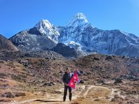 Mengapa Bendera Nepal Bentuknya Beda Sendiri?