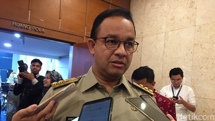 Anies Copot Lurah Jelambar Gegara Kasus Tes Honorer DKI Masuk Got