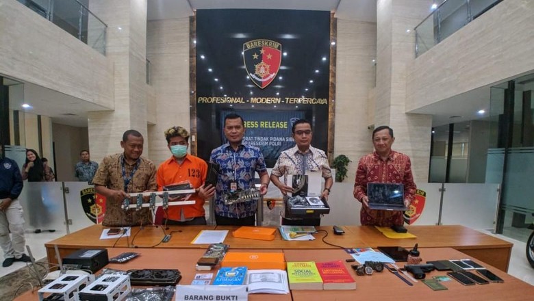 Polisi Tangkap Hacker asal Jogja yang Retas Server Perusahaan AS