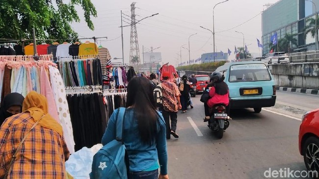 PKL Pasar Senen Ngaku Diizinkan Satpol PP Dagang di Jalanan Asal Tertib