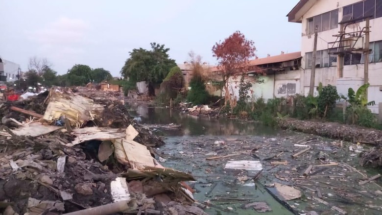 Ini Potret Saluran Air yang Jadi Alasan Penggusuran di Sunter