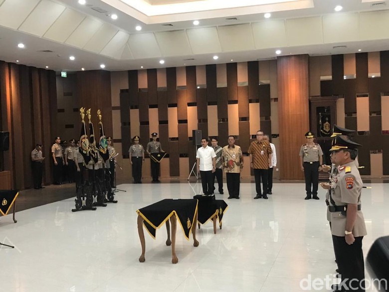 irjen-firli-resmi-jabat-kabaharkam-polri