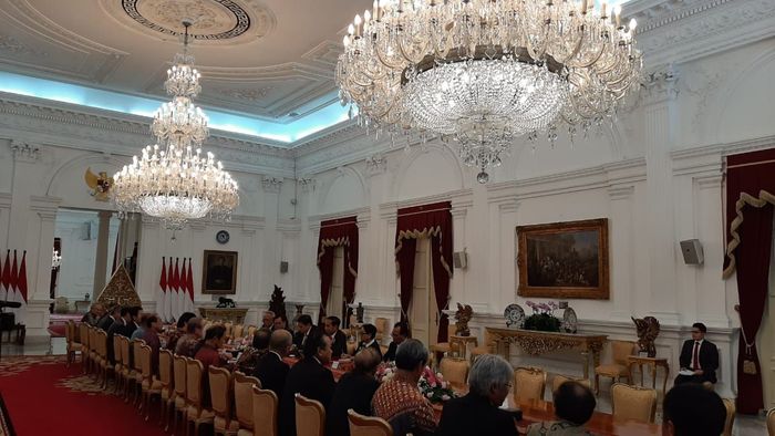 Jokowi Kumpul Bareng Puluhan Pengusaha Kakap Jepang di Istana