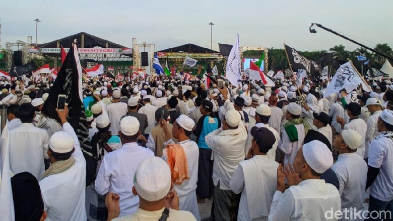 HRS Singgung Ahok yang Lengser Meski Didukung Jokowi, PBNU dan 9 Naga