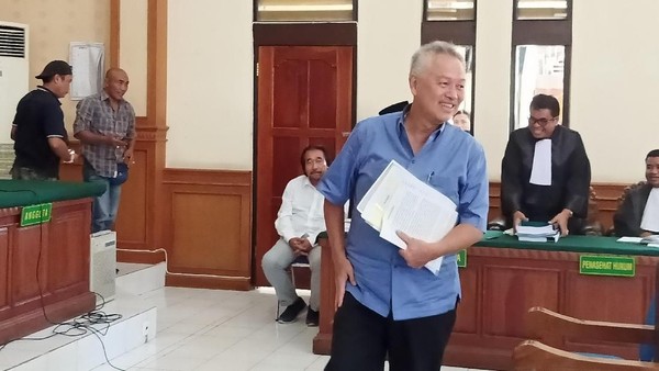 hakim-ke-tw-piutang-usd-2-juta-dibeli-rp-2-miliar-kok-bisa-murah