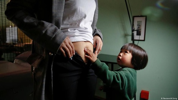 Perempuan China Berburu Pria Kulit Putih untuk Donor Sperma