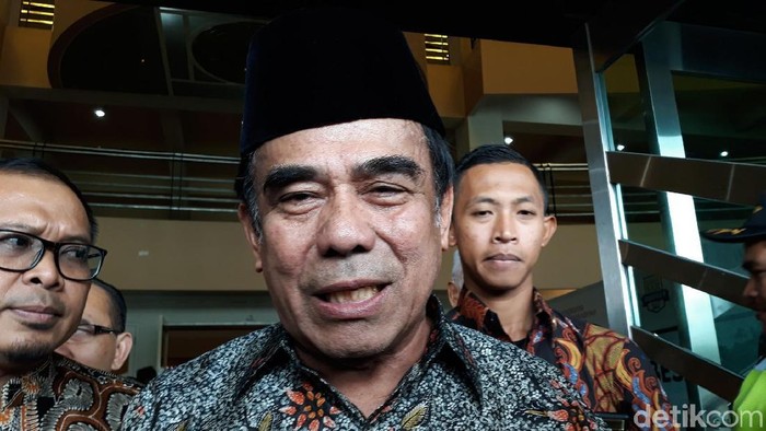 Ulama Aceh Larang Penggunaan Simbol Islam di Peci-Mobil, Ini Kata Menag