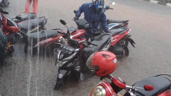 Jokowi Beri Saran Cegah Banjir, Pemprov DKI: Sudah Kita Kerjakan Duluan