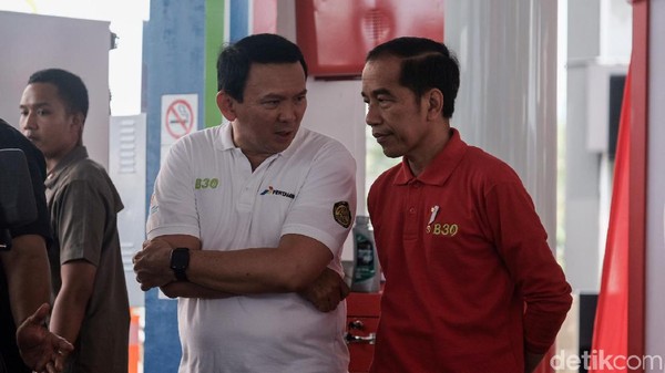 momen-jokowi-dan-ahok-ngobrol-berdua-bahas-apa-ya