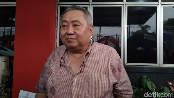 Lieus Sungkharisma Meninggal Dunia