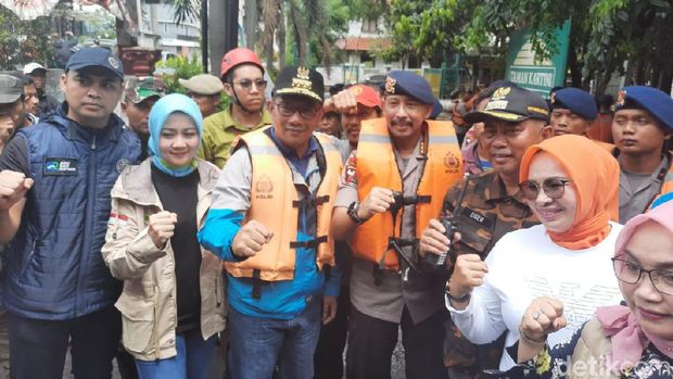 RK Pantau Banjir di Bekasi: Jatiasih Terparah, Perumahan Elite Pun Kena