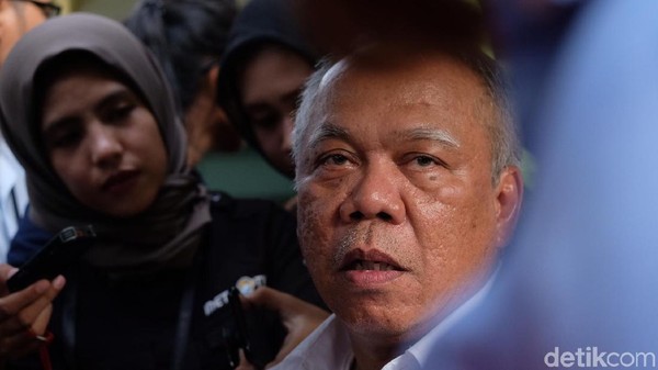Menteri PUPR soal Genangan di Istana: Air yang Mau Masuk Drainase