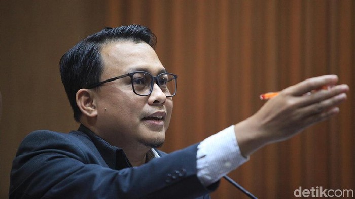 KPK Duga Fee Cita Citata Nyanyi di Labuan Bajo dari Vendor Bansos Corona