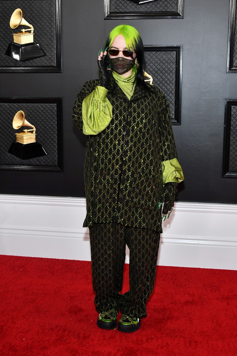 Busana Nyleneh di Grammy Awards 2020