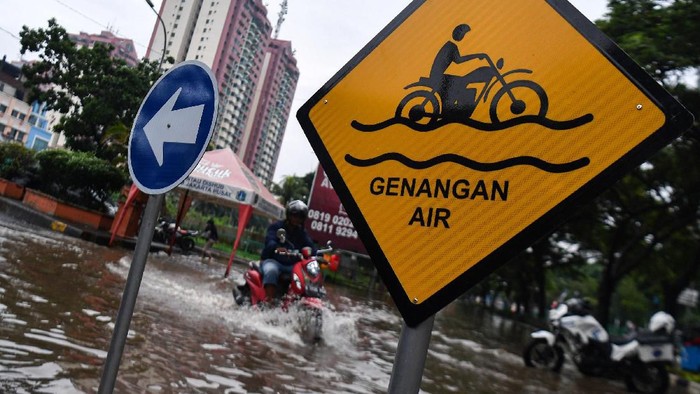 Sejumlah Kelurahan Sudah Surut, Ini Update Banjir Jakarta Pukul 18.00 WIB