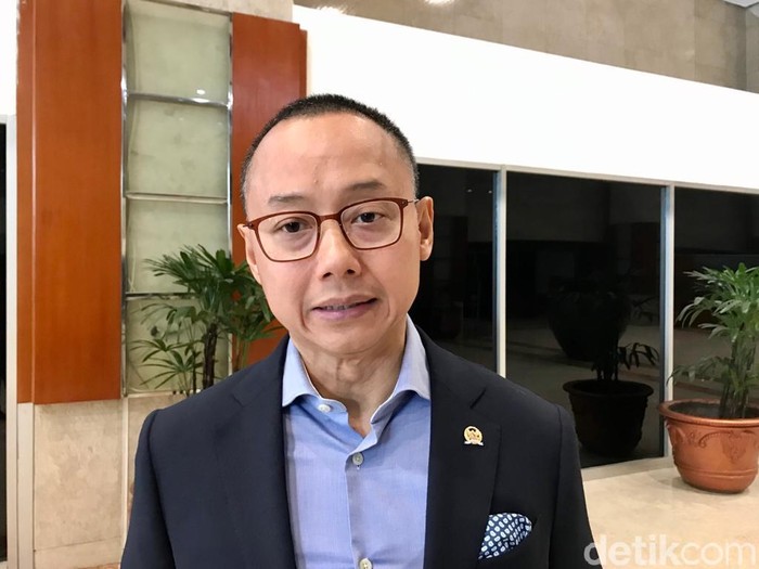 Kata Komisi VII DPR soal Kalimat Berputar-Putar Minyak-Gas Bumi di UU Ciptaker