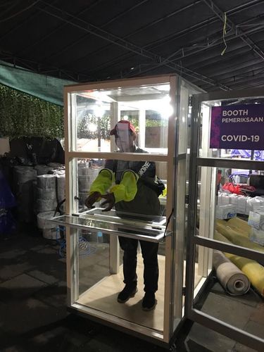 APD Terbatas, Pemkot Surabaya Bikin Booth Pemeriksaan untuk Tenaga Medis