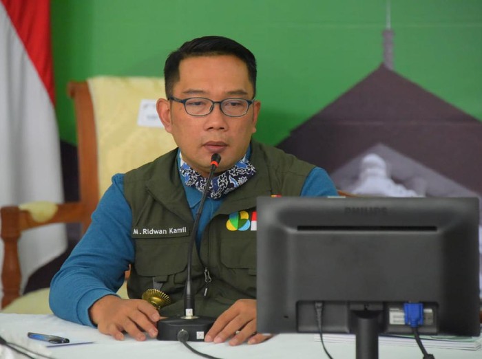 Ridwan Kamil Perpanjang PSBB Bodebek hingga 23 Desember