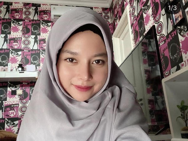 kisah-hijrah-penyanyi-dangdut-yang-dulu-suka-goyang-cantik-kini-berhijab